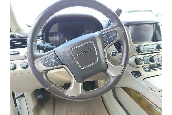 $22765 : GMC Yukon XL 2017 4x4 Denali image 7