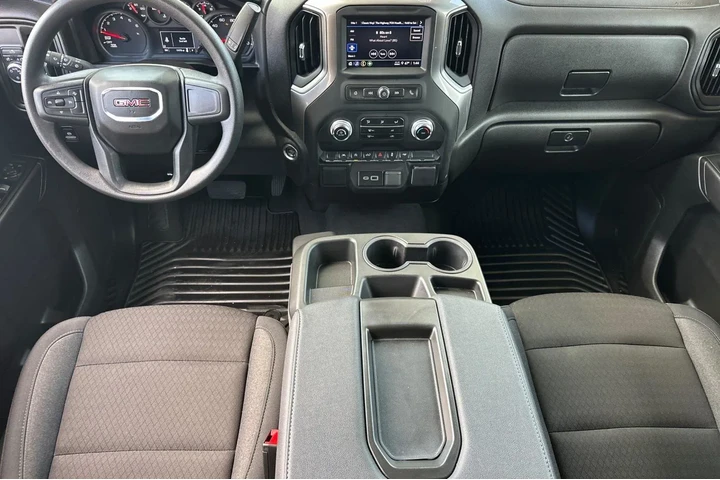 $36000 : GMC Sierra 1500 2025 4x2 Pro image 6