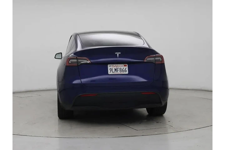 $31998 : Tesla Model Y 2023 AWD 4dr C image 6