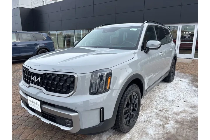 $38498 : 2023 Telluride SX-Prestige X- image 1