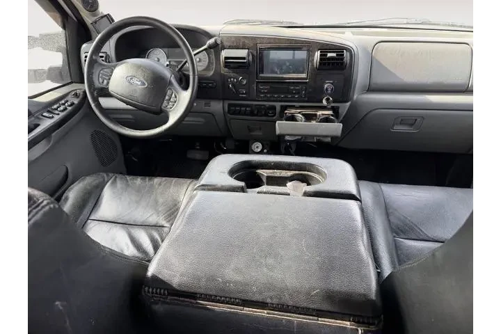 $9000 : Ford F-350 Super Duty 2005 4 image 10