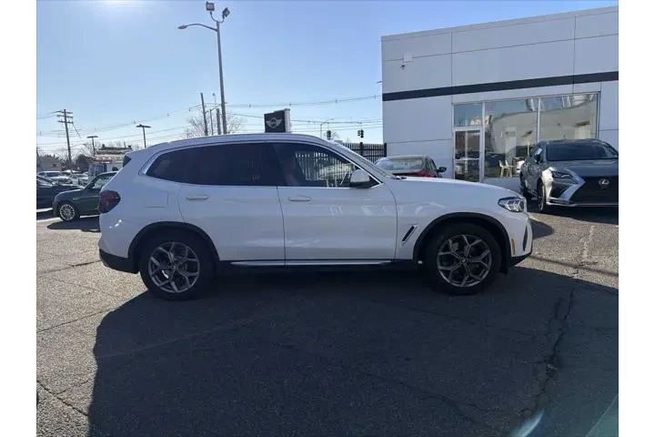 $34295 : BMW X3 2022 AWD xDrive30i 4d image 2