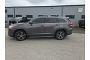 $20983 : Toyota Highlander 2019 LE 4d thumbnail