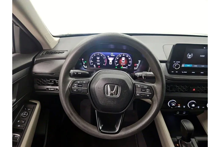 $22998 : Honda Accord 2023 LX 4dr Sed image 10