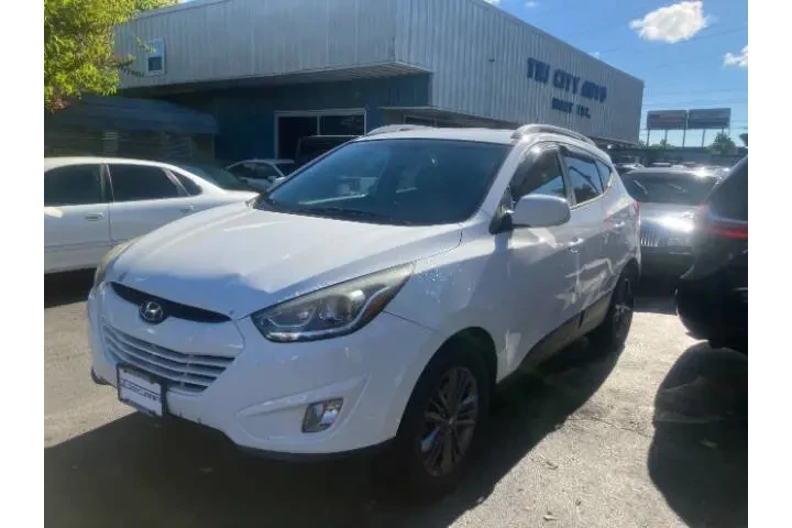 $10990 : 2015 Tucson SE image 3