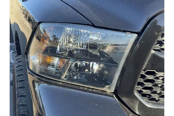 $20800 : Ram 1500 2016 4x4 Express 4d image 6