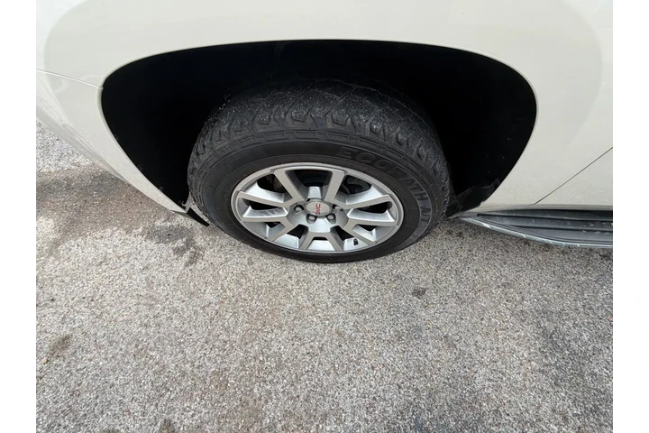 $16870 : GMC Yukon 2015 4x4 SLT 4dr S image 6