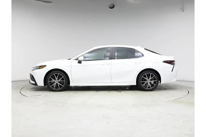 $26998 : Toyota Camry 2023 SE 4dr Sed image 3