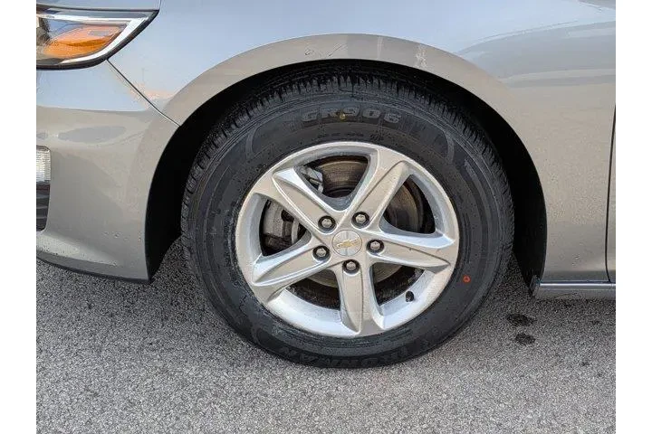 $16998 : Chevrolet Malibu 2024 LT 4dr image 9