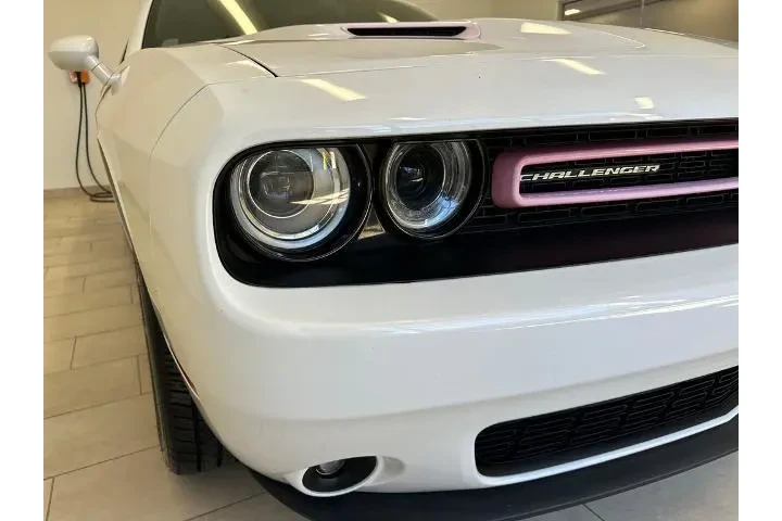 $20987 : Dodge Challenger 2019 SXT 2d image 9