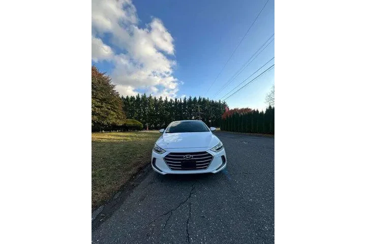 $7995 : Hyundai ELANTRA 2018 Limited image 2