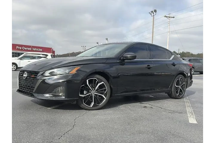 $22186 : Nissan Altima 2025 2.5 SR 4d image 1