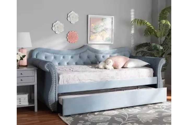 $1234 : Cama king, cama doble, roperos image 5