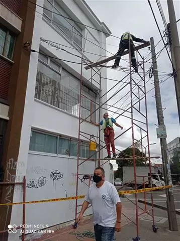 LAVAMOS FACHADA image 7