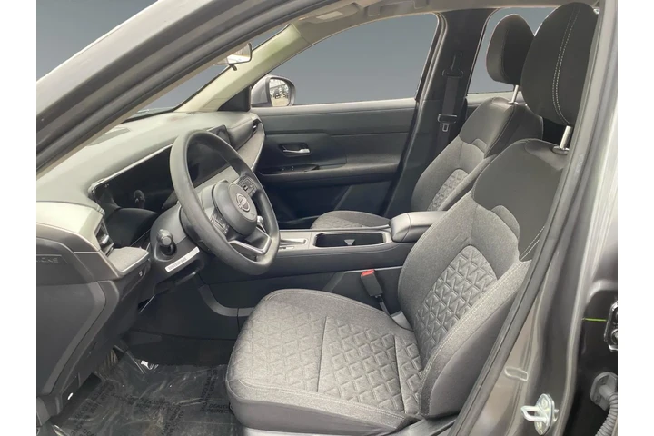 $27663 : Nissan Kicks 2025 SV 4dr Cro image 9