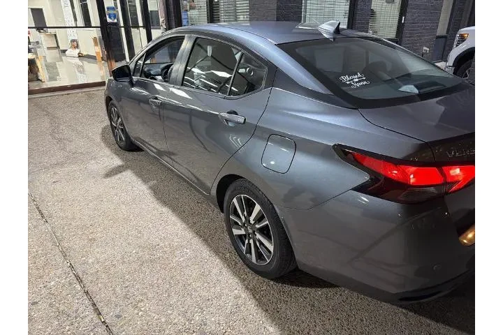 $11260 : Nissan Versa 2021 SV 4dr Sed image 6