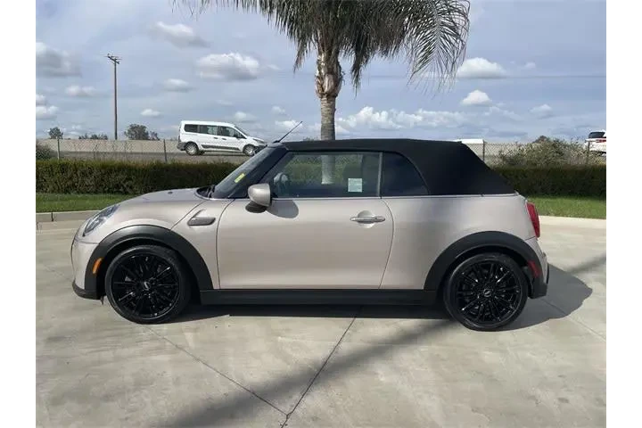 $25888 : MINI Convertible 2024 Cooper image 5