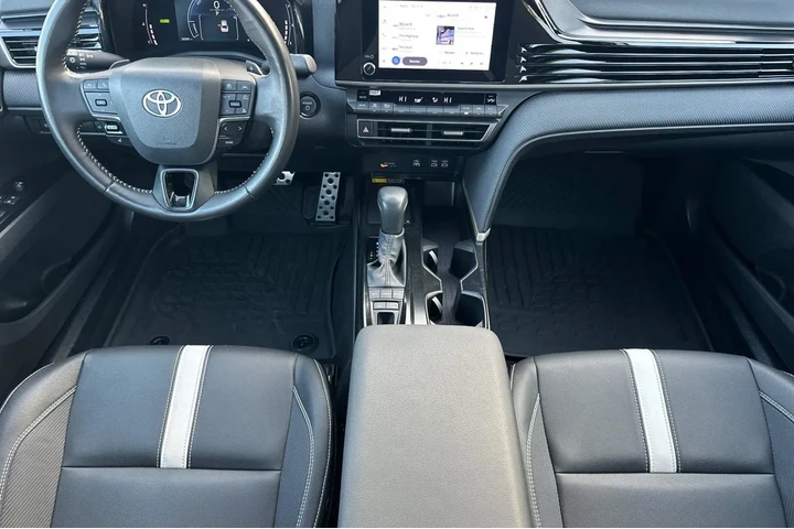 $29500 : Toyota Camry 2025 SE 4dr Sed image 6