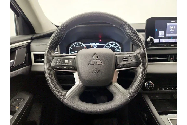 $25998 : Mitsubishi Outlander 2022 AW image 10