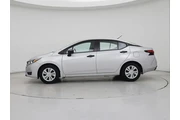 $17998 : Nissan Versa 2024 S 4dr Seda thumbnail