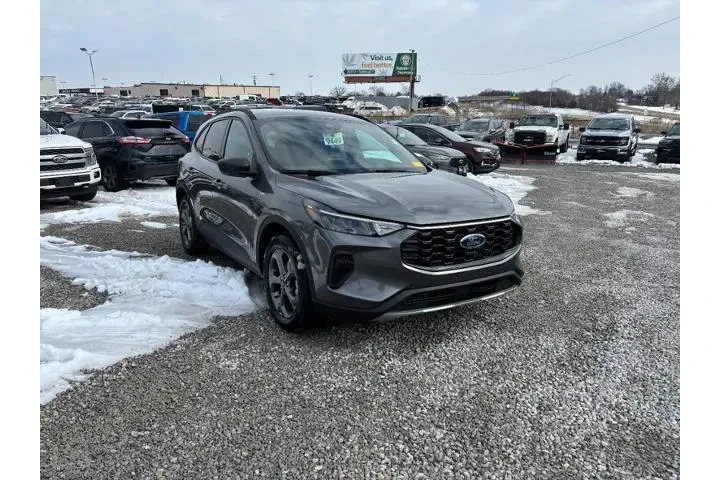$23222 : Ford Escape 2025 ST-Line 4dr image 4