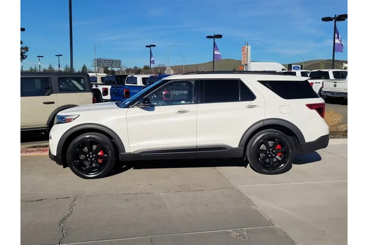 $39999 : Ford Explorer 2023 AWD ST 4d image 7