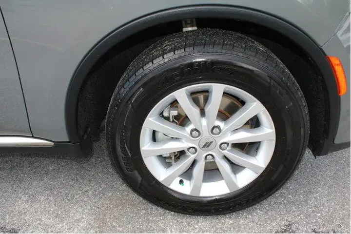 $23991 : Dodge Durango 2023 SXT 4dr S image 9