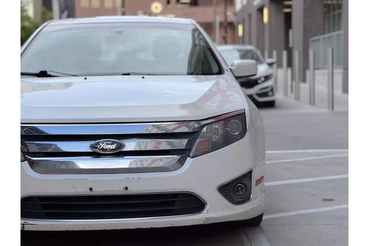 $2990 : 2011 FORD FUSION image 4