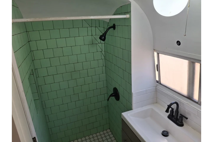 $32000 : Linda Casita Mobil image 6