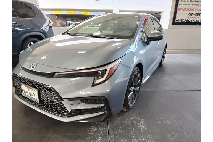 $26113 : Toyota Corolla Hybrid 2024 S image 1