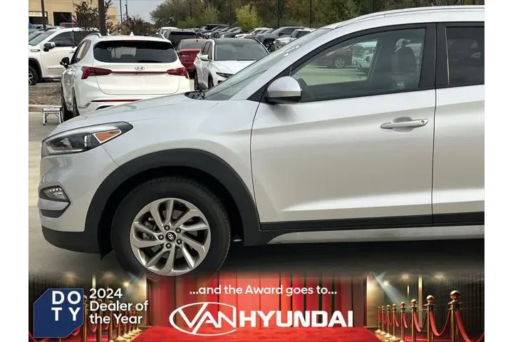 $13582 : Hyundai TUCSON 2017 AWD SE 4 image 7