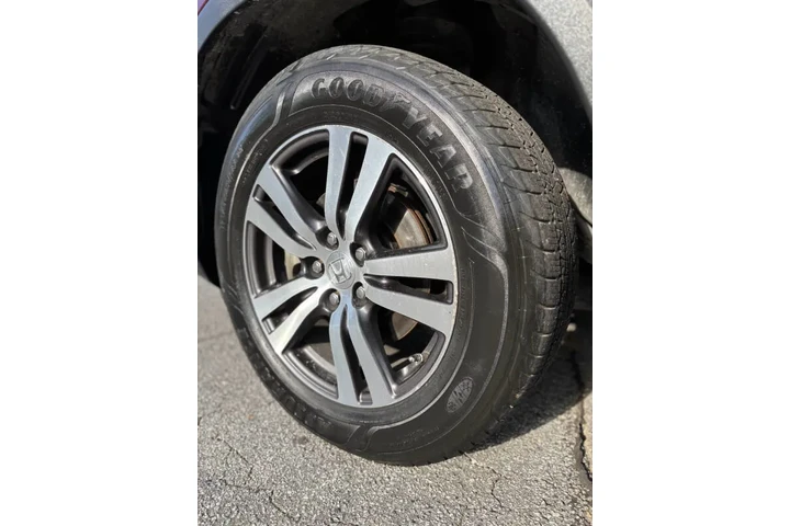 2018 Pilot EX-L image 7
