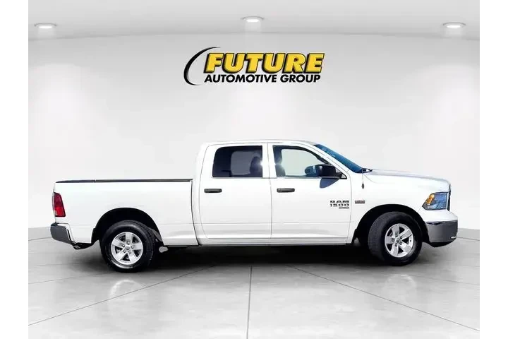 $23688 : Ram 1500 Classic 2022 4x2 SL image 3