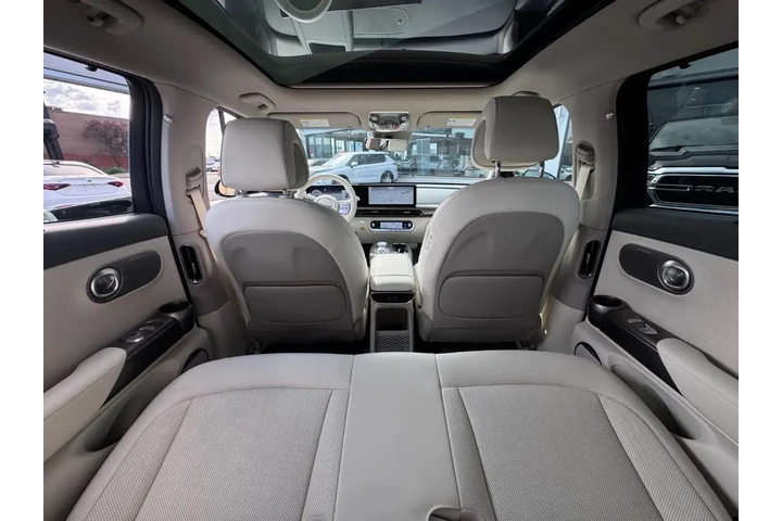 $31795 : Genesis GV60 2024 AWD Advanc image 8