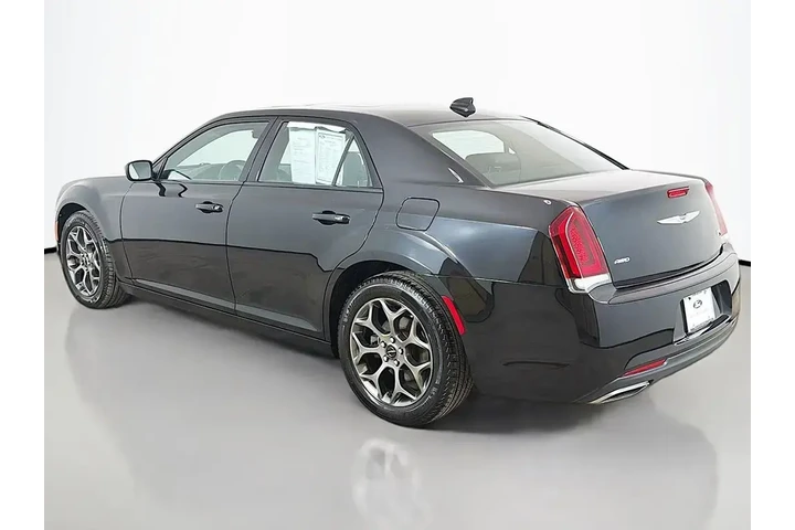 $14199 : Chrysler 300 2017 AWD S 4dr image 8