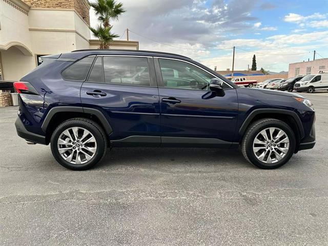 $26995 : Pre-Owned 2020 RAV4 XLE Premi image 5