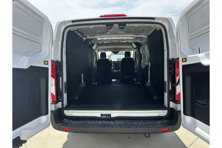 $36500 : Ford Transit 2024 250 3dr SW image 10