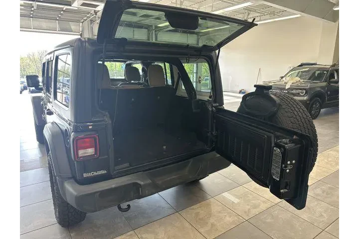 $23000 : Jeep Wrangler Unlimited 2018 image 4