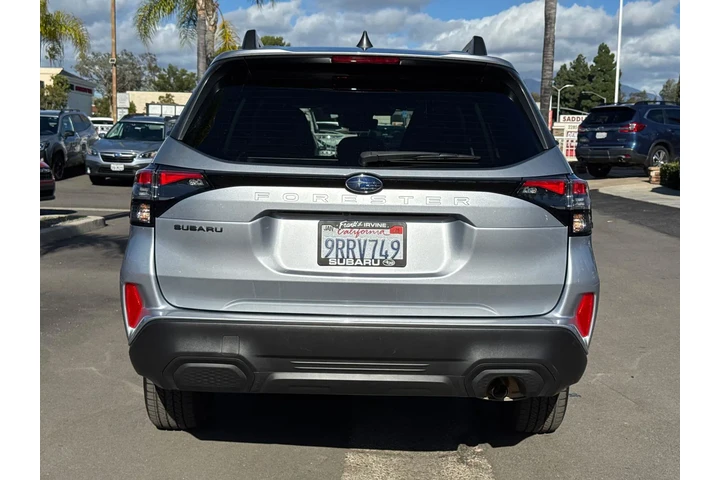 $29995 : Subaru Forester 2025 AWD Pre image 8