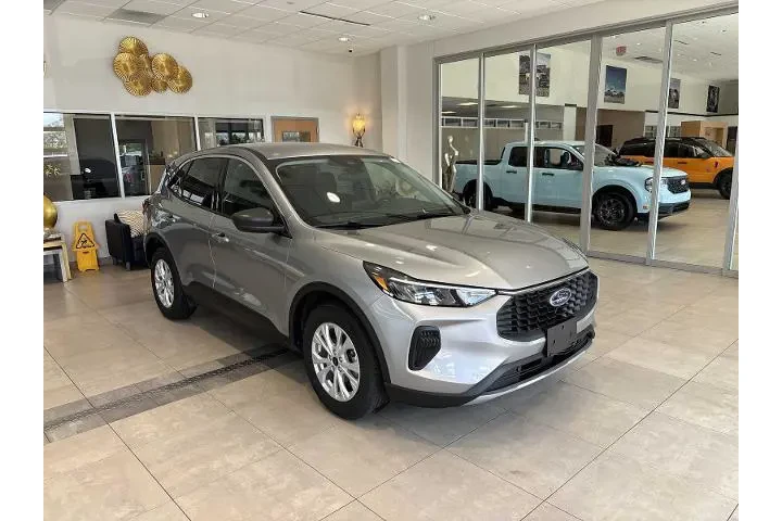 $22479 : Ford Escape 2024 Active 4dr image 1