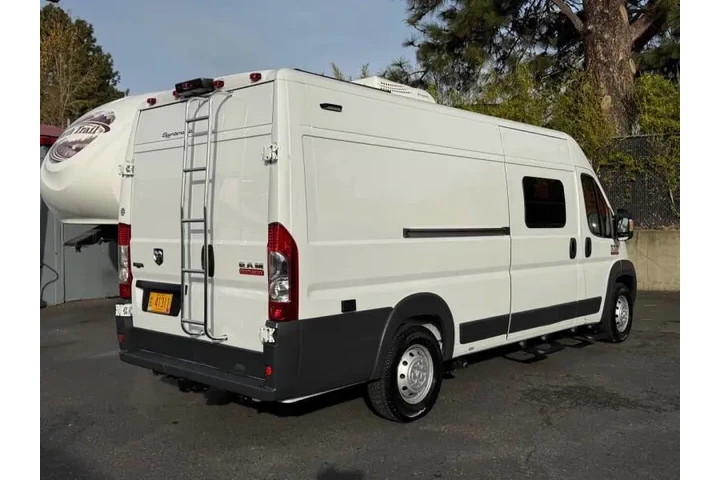 $46000 : 2016 Sportsmobile class B image 9