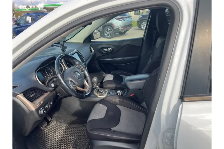 $10875 : Jeep Cherokee 2014 4x4 Latit image 9