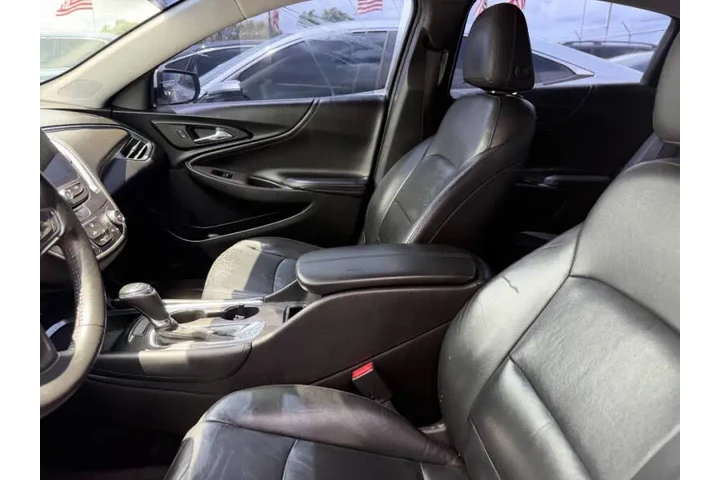 $5900 : 2017 Malibu LT image 6