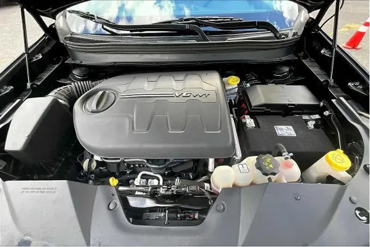 $20490 : Jeep Cherokee 2021 4x4 Latit image 9