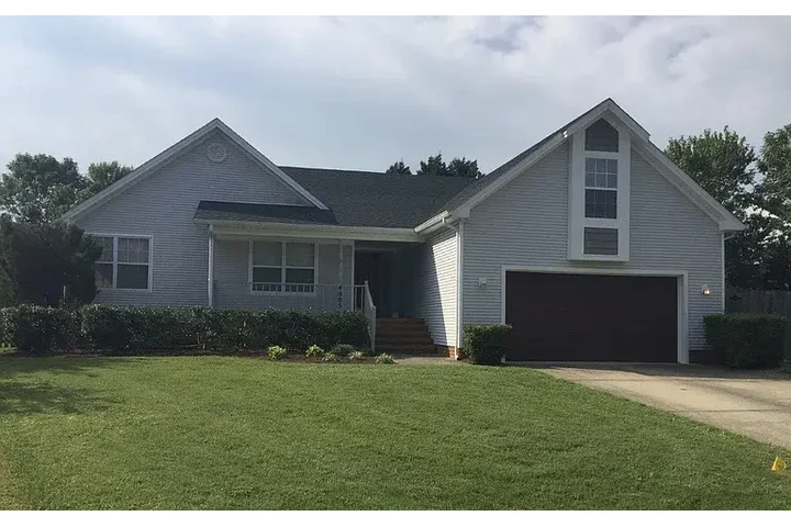 $1600 : HOUSE FOR RENT IN VIRGINIA B image 10