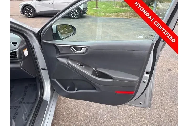 $16500 : Hyundai IONIQ Plug-in Hybrid image 8