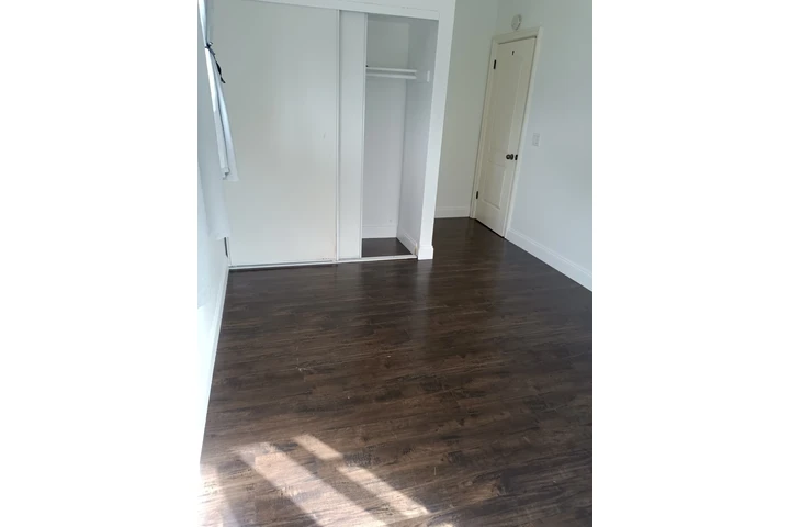 $800 : Santa ana cuarto + parking image 1