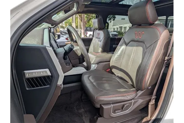 $13997 : Ford F-150 2015 4x4 King Ran image 6