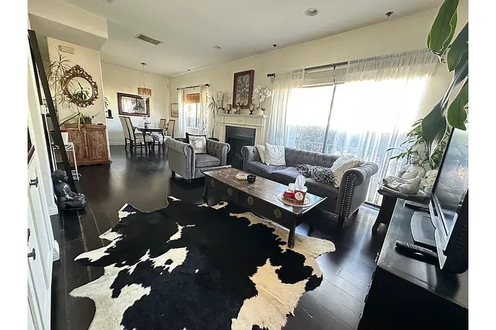 $500 : DREAM APARTMENT WAITING image 5