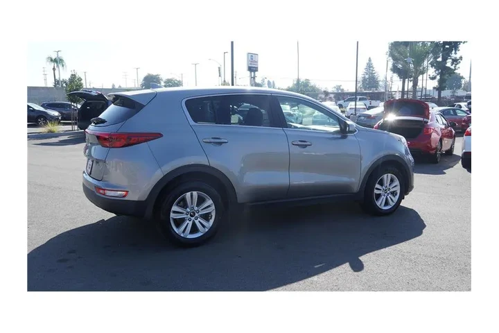$9984 : 2019 Sportage LX image 6